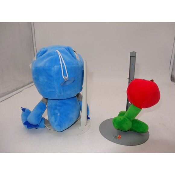Plants Vs Zombies Blue Buckethead Zombie & Angry Red Apple Plush Set - Picture 8 of 8